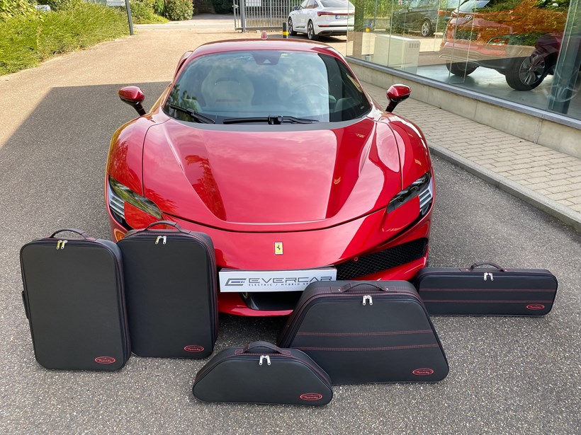 Ferrari_SF90_Roadsterbag_5